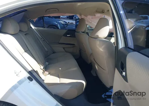 2017 Honda Accord Lx z USA, uszkodzony, nr VIN 1HGCR2F32HA193825